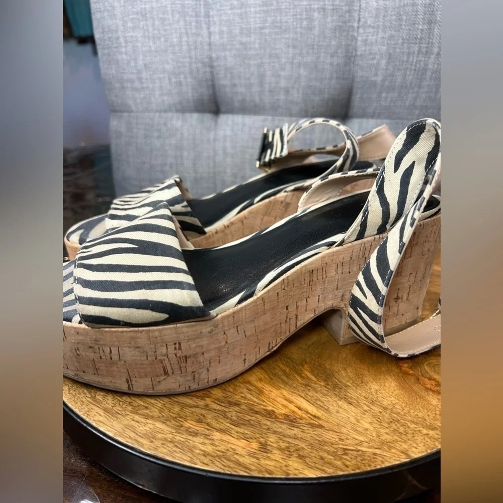 293. H&M Platform Sandals Zebra Print 38/8 - Picture 7 of 8